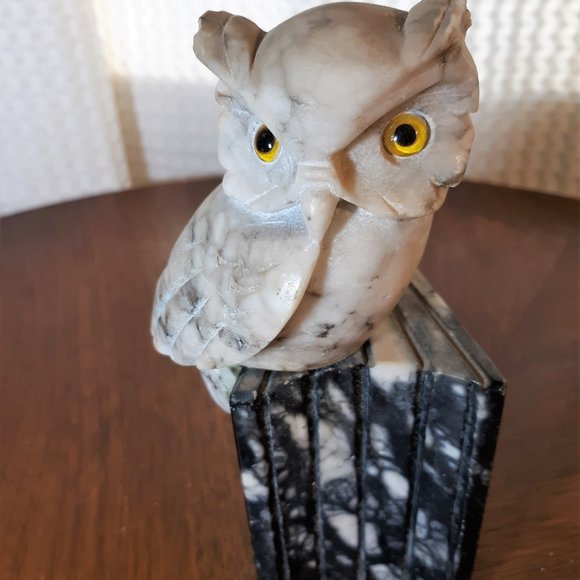 VINTAGE   WISE OWL SCULPTURE- NUMBERED - Picture 1 of 5